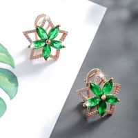 1 Pair Elegant Lady Xuping Star Petal Plating Inlay Copper Alloy Artificial Gemstones 18k Gold Plated Ear Studs sku image 2