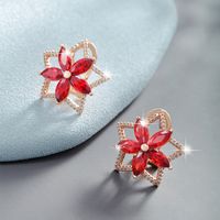 1 Pair Elegant Lady Xuping Star Petal Plating Inlay Copper Alloy Artificial Gemstones 18k Gold Plated Ear Studs main image 4