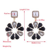 1 Pair Elegant Luxurious Flower Inlay Imitation Pearl Alloy Rhinestones Drop Earrings main image 2