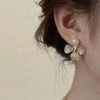 1 Pair Simple Style Commute Flower Plating Alloy Gold Plated Ear Studs main image 1