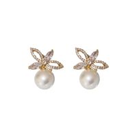 1 Pair Sweet Flower Plating Imitation Pearl Drop Earrings main image 3