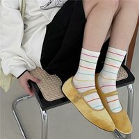 Femmes Décontractée Style Simple Pois Lignes Coton Crew Socks Une Paire main image 3