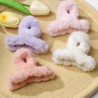 Cute Solid Color Solid Color Plastic Flannel Criss Cross Plush Hair Claws main image 1