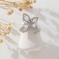 Simple Style Butterfly Copper Inlay Pearl Zircon Rings sku image 2