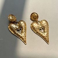 1 Paar Einfacher Stil Klassischer Stil Herzform Überzug Metall Vergoldet Tropfenohrringe main image 1