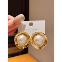 1 Pair Retro Round Plating Imitation Pearl Ear Studs main image 3