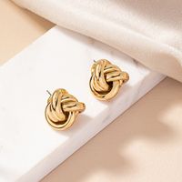 1 Pair Retro Simple Style Commute Round Plating Alloy Gold Plated Ear Studs main image 6