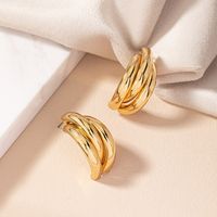1 Pair Retro Simple Style Commute Round Plating Alloy Gold Plated Ear Studs main image 9