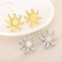 1 Pair Simple Style Sun Plating Stainless Steel 18K Gold Plated Ear Studs main image 1