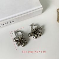 1 Par Elegante Estilo Simple Uva Aleación Pendientes De Gota sku image 1