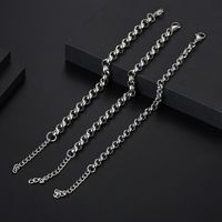 Simple Style Geometric Titanium Steel Polishing Unisex Bracelets main image 4