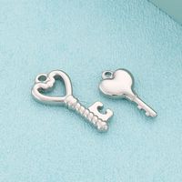 Simple Style Heart Shape Key Stainless Steel Plating Jewelry Accessories main image 3