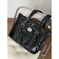 Women's Large Pu Leather Solid Color Vintage Style Square Lock Clasp Shoulder Bag Crossbody Bag Messenger Bag main image 3