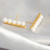 1 Pair Luxurious Sexy Solid Color Plating Inlay Copper Artificial Pearls 18k Gold Plated Ear Studs main image 5