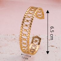 Décontractée Style Classique Forme C Lignes Serpent Acier Inoxydable 304 Plaqué Or 18K Bracelet En Masse main image 4