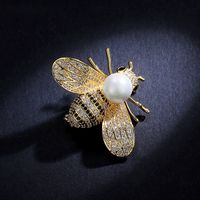Elegant Luxurious Animal Brass Inlay Artificial Pearls Zircon Women's Brooches 1 Piece main image 3