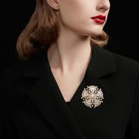 Elegant Glam Luxurious Round Brass Plating Inlay Zircon Women's Brooches 1 Piece sku image 10