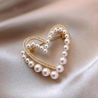 Simple Style Heart Shape Alloy Plating Inlay Rhinestones Pearl Women's Brooches sku image 1