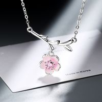 Simple Style Flower Copper Plating Gold Plated Pendant Necklace main image 1