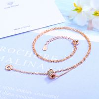Simple Style Solid Color Copper Inlay Zircon Pendant Necklace main image 1