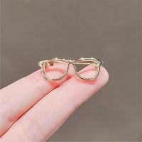 Simple Style Glasses Alloy Plating Hollow Out Unisex Brooches main image 4