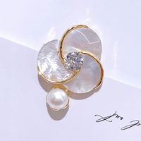 Elegant Glam Leaf Flower Butterfly Brass Plating Inlay Shell Zircon Women's Brooches 1 Piece main image 5
