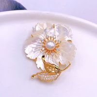 Elegant Glam Leaf Flower Butterfly Brass Plating Inlay Shell Zircon Women's Brooches 1 Piece main image 8