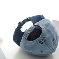 Women's Simple Style Commute Solid Color Flat Eaves Baseball Cap main image 3