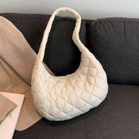 Women's Cotton Solid Color Basic Dumpling Shape Zipper Shoulder Bag Underarm Bag main image 4
