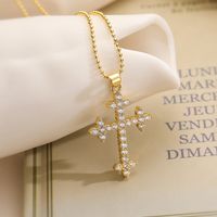 Einfacher Stil Pendeln Kreuzen Kupfer Überzug Inlay Zirkon 18 Karat Vergoldet Halskette Mit Anhänger main image 3