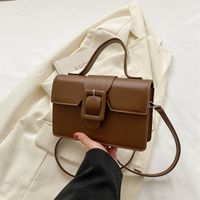 Femmes Faux Cuir Couleur Unie Style Vintage Carré Couvercle Rabattable Sac D'épaule Sac À Main Sac Bandoulière main image 7