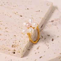 Einfacher Stil Klassischer Stil Blume Süßwasserperle Kupfer Überzug Inlay Perle 18 Karat Vergoldet Ringe main image 3