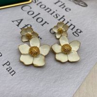 1 Pair Retro Flower Plating Alloy Drop Earrings sku image 1