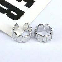 1 Paire Style Vintage Style Simple Feuilles Placage Le Cuivre Plaqué Or Plaqué Argent Clips D'oreille sku image 2