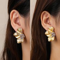 1 Pair Elegant Petal Plating Inlay Copper Zircon 18k Gold Plated Ear Studs main image 2