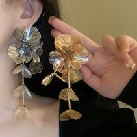 1 Pair Elegant Exaggerated Flower Inlay Copper Artificial Rhinestones Drop Earrings main image 1