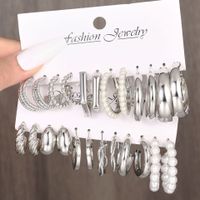 Wholesale Jewelry Simple Style Classic Style Geometric Alloy Rhinestones Pearl Inlay Earrings main image 1