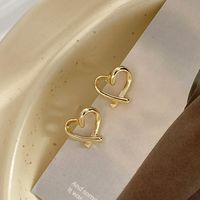 1 Pair Simple Style Heart Shape Plating Alloy Gold Plated Ear Studs main image 6