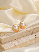 1 Pair Elegant Glam Geometric Plating Inlay Copper Freshwater Pearl 18k Gold Plated Ear Studs main image 5