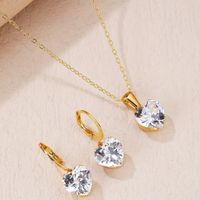 304 Stainless Steel Gold Plated Luxurious Simple Style Plating Inlay Heart Shape Zircon Necklace main image 6