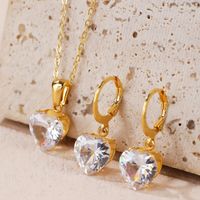 304 Stainless Steel Gold Plated Luxurious Simple Style Plating Inlay Heart Shape Zircon Necklace main image 5