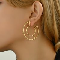 1 Pair Elegant Retro Solid Color Hollow Out Alloy Iron Earrings main image 6