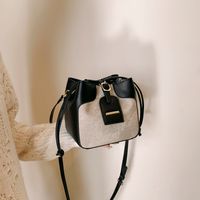 Women's Pu Leather Solid Color Classic Style Bucket String Bucket Bag main image 2