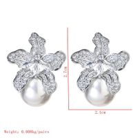 1 Pair Modern Style Leaves Plating Inlay Copper Pearl Zircon White Gold Plated Ear Studs main image 2