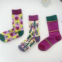 Femmes Rétro Points Ronds Bloc De Couleur Coton Crew Socks Une Paire main image 1