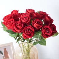 Valentinstag Romantisch Pastoral Rose Seidenblume Gruppe Datum Festival Künstliche Pflanze main image 5