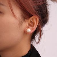 1 Pair Ig Style Elegant Simple Style Geometric Epoxy Plating Inlay Copper Pearl Ear Cuffs main image 9