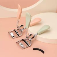 Classic Style Solid Color Stainless Steel Plastic Eyelash Curler 1 Piece main image 1