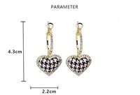 1 Pair Retro French Style Houndstooth Heart Shape Plating Inlay Alloy Rhinestones Drop Earrings main image 2