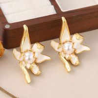 1 Pair Vintage Style Flower Enamel Plating Inlay Copper Pearl 18k Middle Ancient Gold Ear Studs main image 6